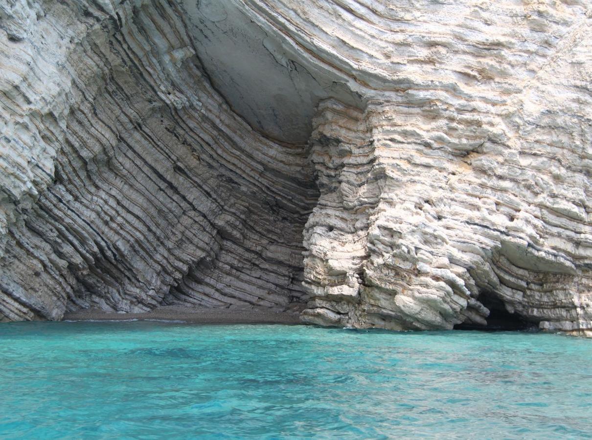 Sebastian'S - Agios Gordios Beach Daire Dış mekan fotoğraf