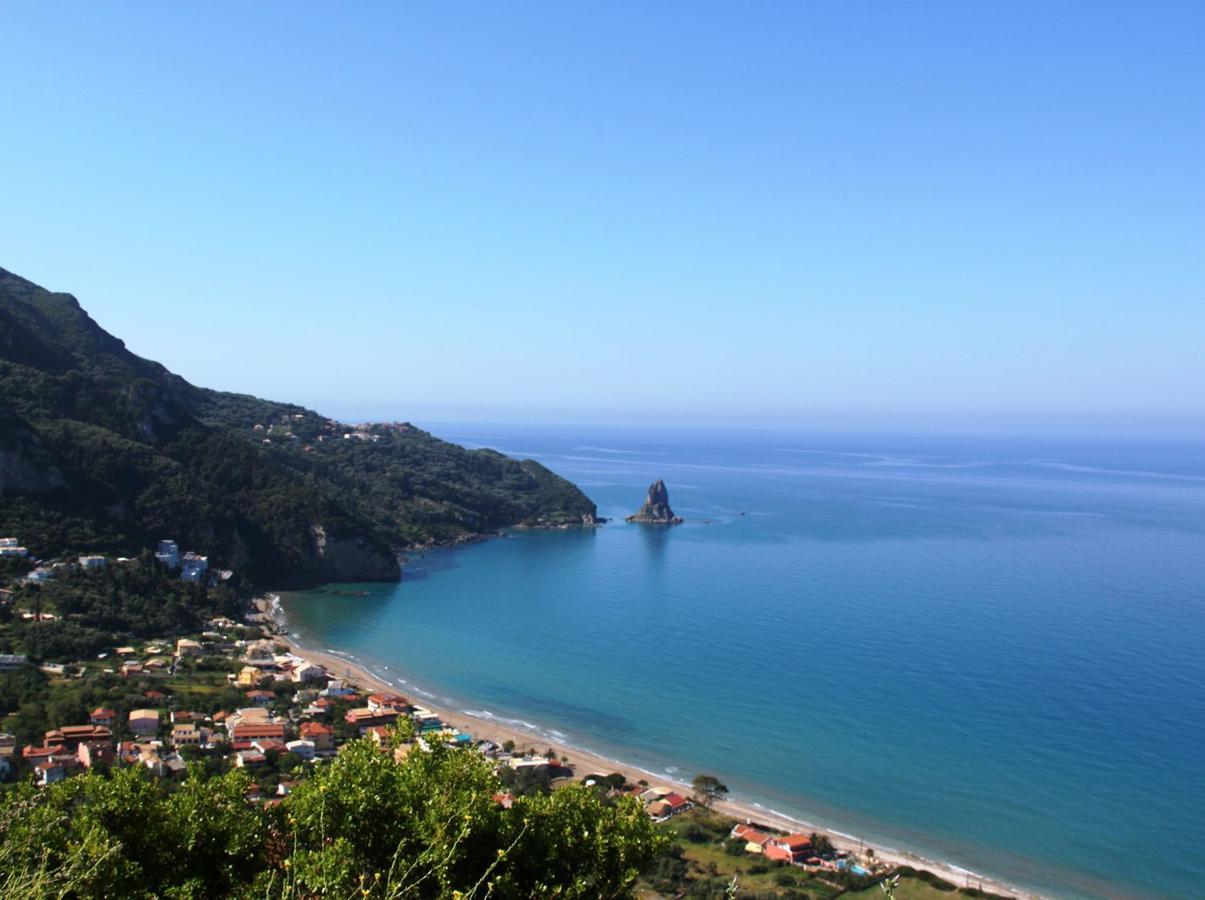 Sebastian'S - Agios Gordios Beach Daire Dış mekan fotoğraf