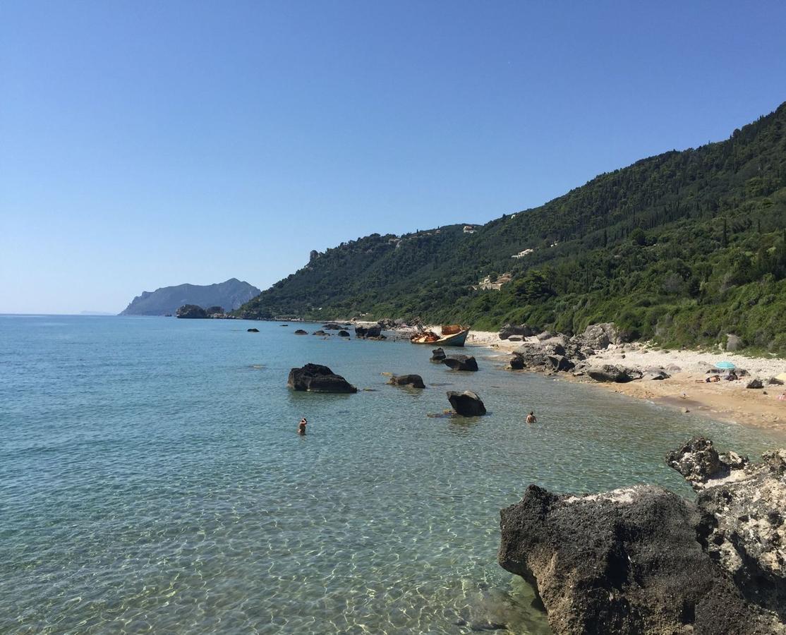 Sebastian'S - Agios Gordios Beach Daire Dış mekan fotoğraf