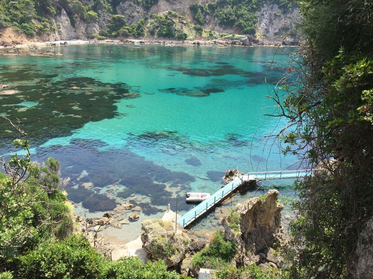 Sebastian'S - Agios Gordios Beach Daire Dış mekan fotoğraf