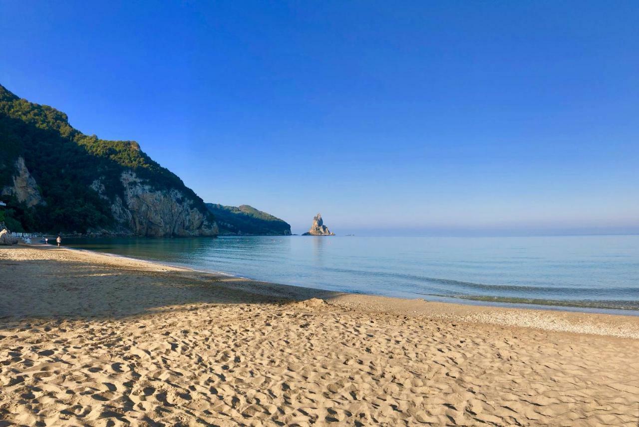 Sebastian'S - Agios Gordios Beach Daire Dış mekan fotoğraf